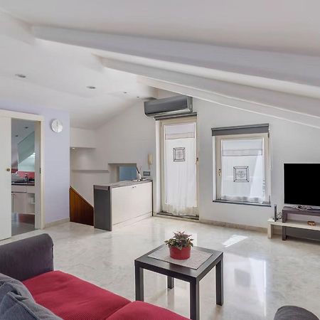 B&B Sissysweethome Salerno Bagian luar foto