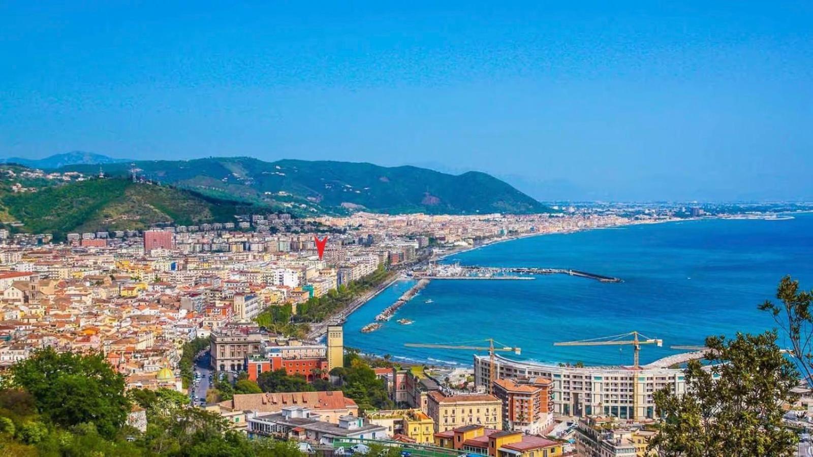 B&B Sissysweethome Salerno Bagian luar foto
