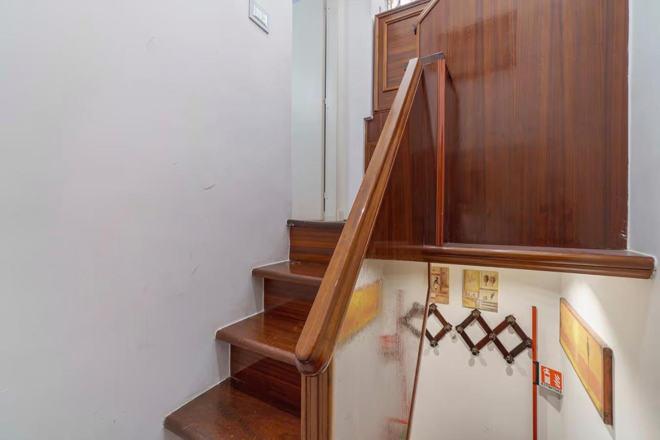 B&B Sissysweethome Salerno Bagian luar foto